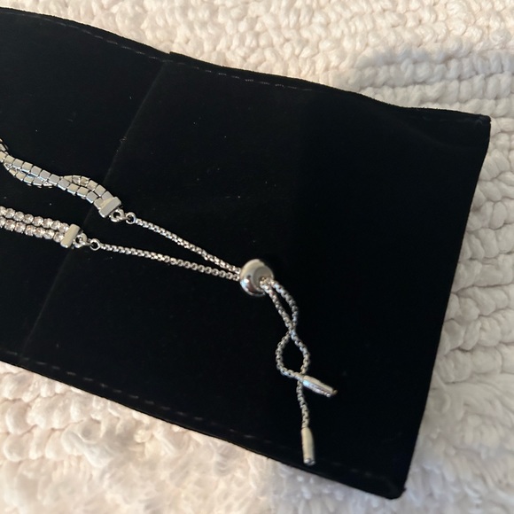 NWT Jones New York Annabelle Bracelet White Gold Plates Ajustable Closure - Picture 4 of 8